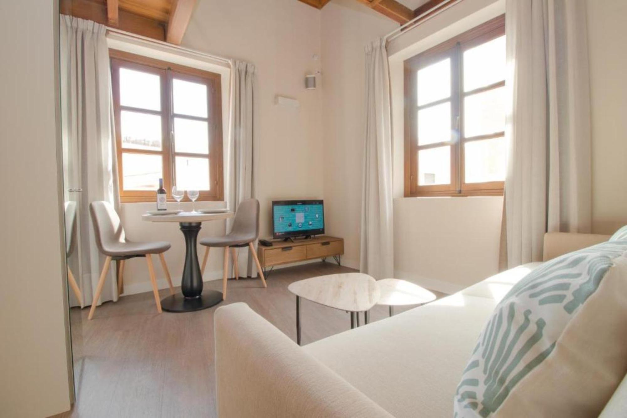 Malaga4You Nosquera Center Εξωτερικό φωτογραφία